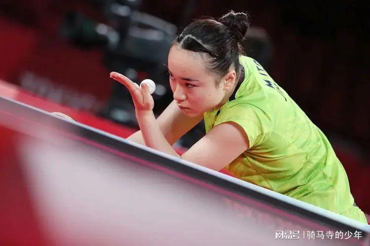 的表现吸引 的表现吸引