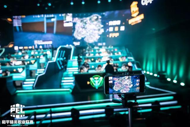 技艺和不屈 技艺和不屈