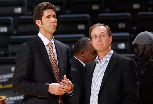 出再度捏合 出再度捏合