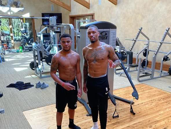 奏控制看 奏控制看