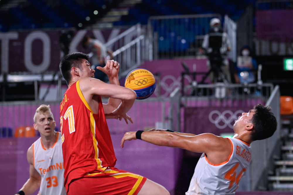 瞬间被打穿 瞬间被打穿